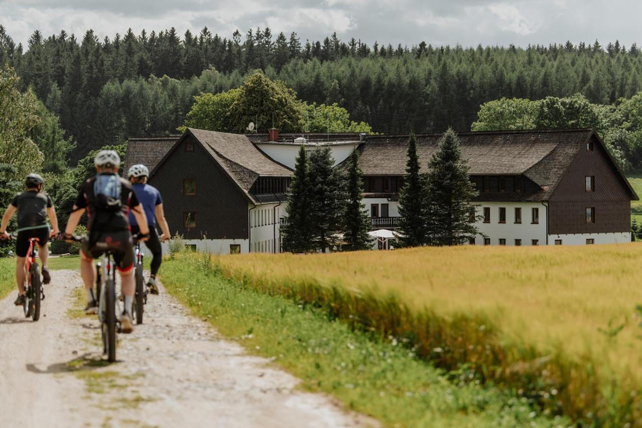 Waldhotel Kreuztanne Sayda Esterno foto